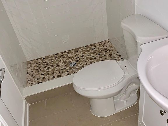 3rd image of 49 Silver St #C