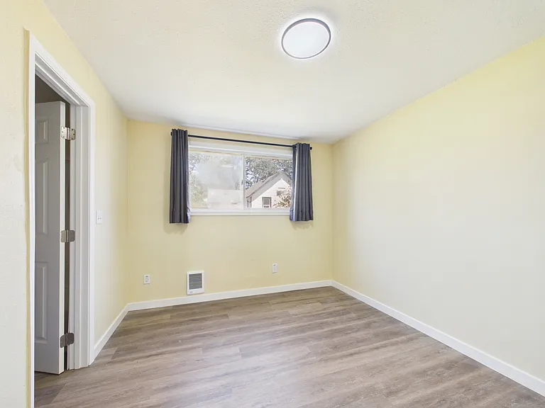 14900 Union Ave SW #2 — Photo 8