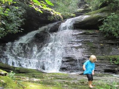 282 H And H Trl, Hendersonville, NC, 28711