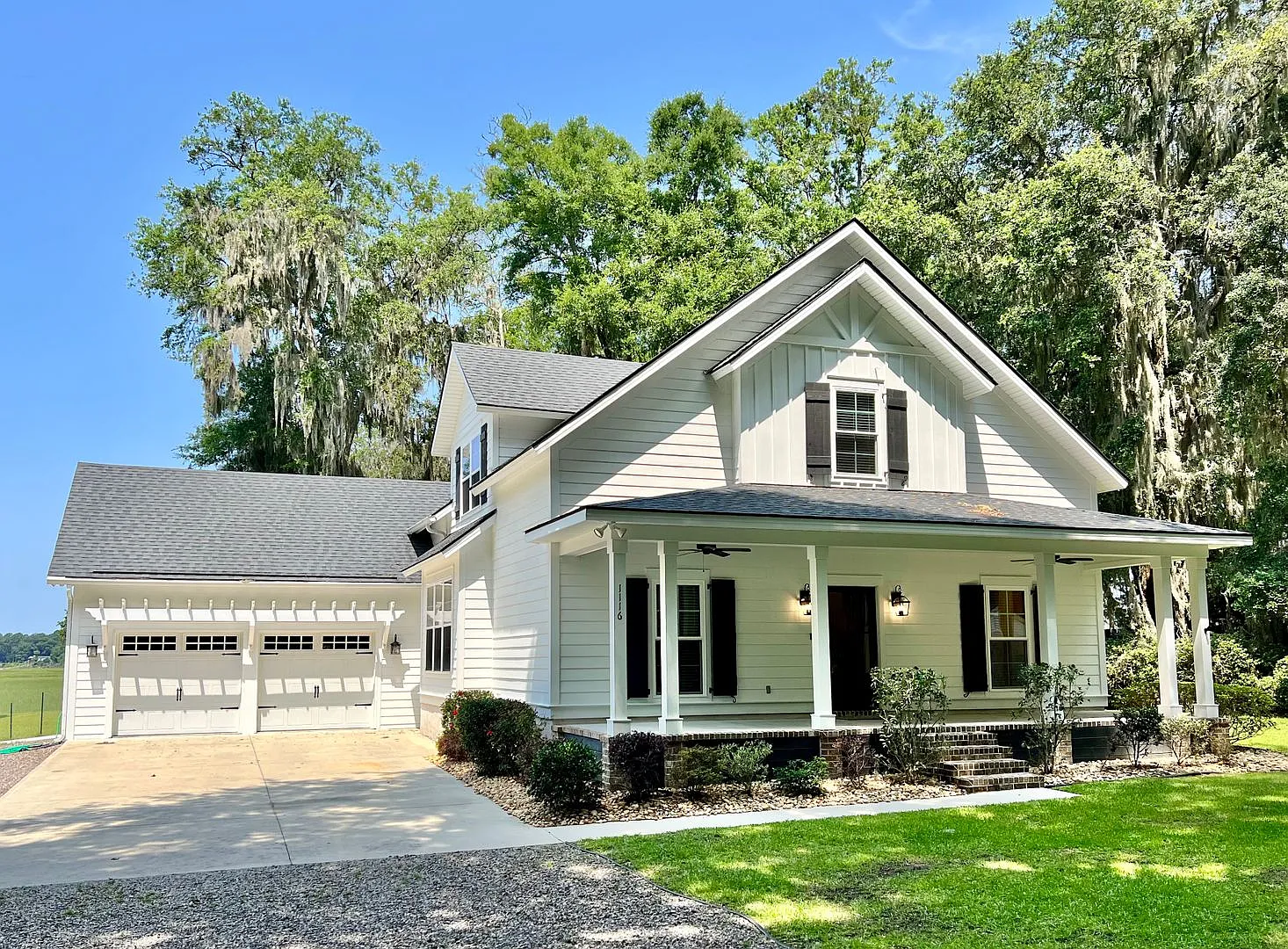 Move-In Ready | Bi-Weekly Lawn Maintenance & Water Included — Photo 1