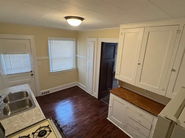 1421 Crosby St, 1421 Crosby St #2, Rockford, IL 61107
