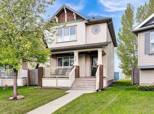 242 N Copperstone Grv SE, Calgary, AB T2Z 4X7