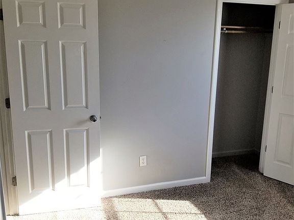 4th image of 1524 Diuguid Dr