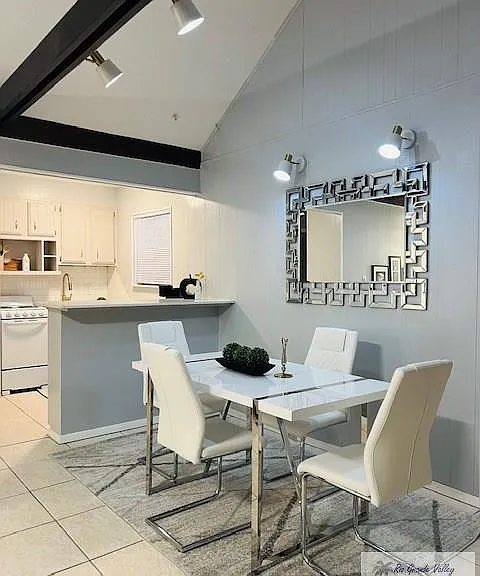 228 Country Club Rd #1 — Photo 4