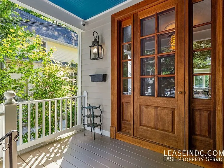 4927 Eskridge Ter NW — Photo 3