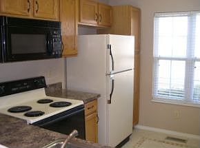5th image of 412 E Laurelwood Dr