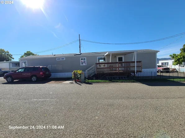 2071 NE Stephens St Unit G1, Roseburg, OR 97470