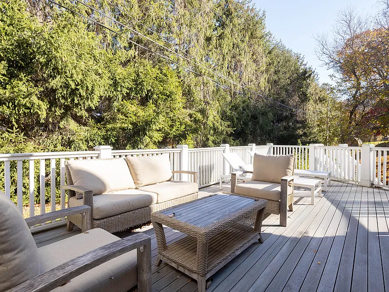 16 Glynn Dr — Photo 11