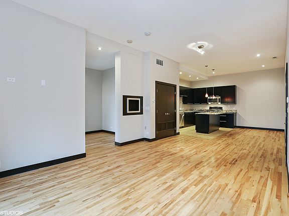 3rd image of 2348 N Lister Ave APT 401