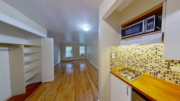 Rented by SAFEGUARD REALTY PARTNERS LLC | media 36