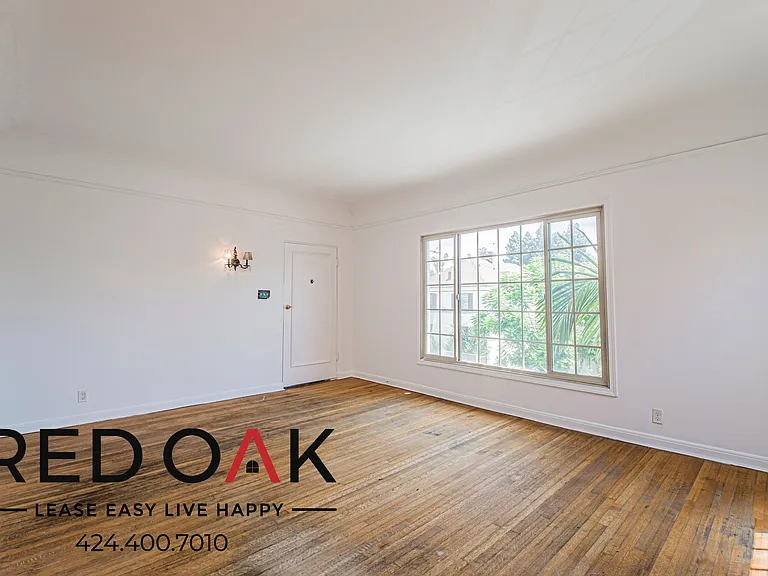 119 S Edgemont St #D — Photo 11