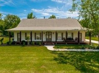 30298 Jericho Dr, Albany, LA 70711