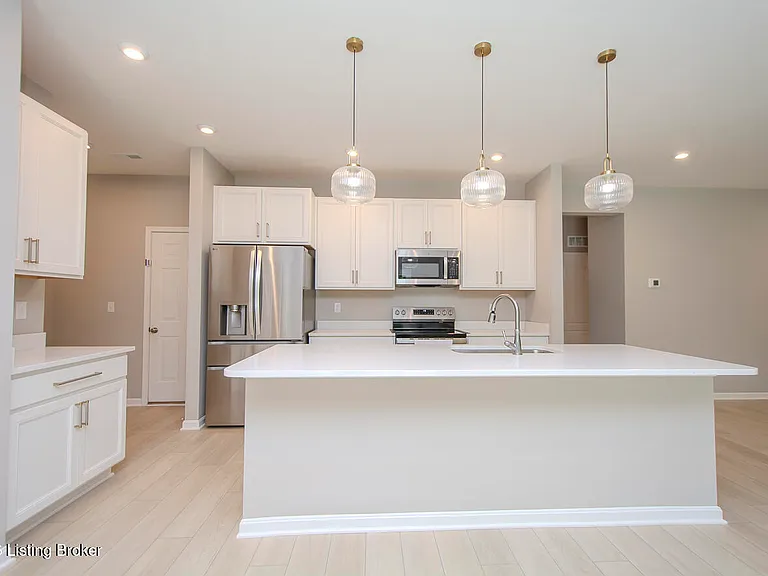 17801 Bridle Run Dr — Photo 2