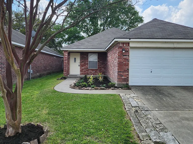 18203 Beaverdell Dr — Photo 14