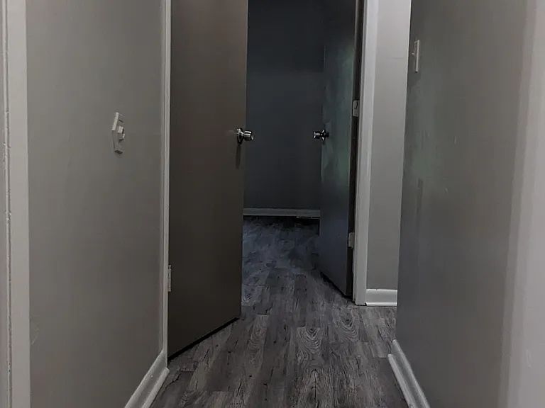 Academy Apartment — Photo 51
