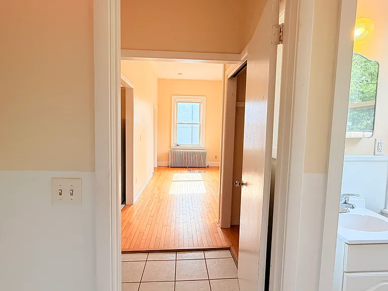 111 College St #4C — Photo 20