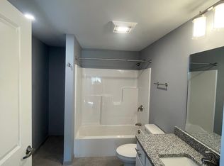72 Northfield Dr #101, Dover, NH 03820