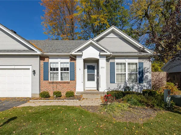 206 Twin Pines Ct, Rochester, NY 14616