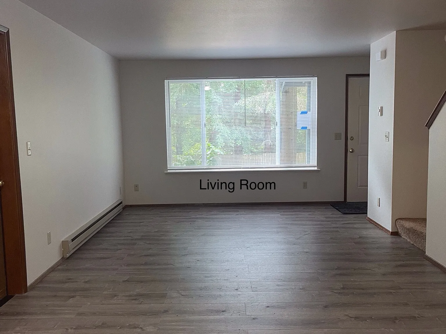3 bed, 2.5 bath, 1300 sqft, $2,395 — Photo 3