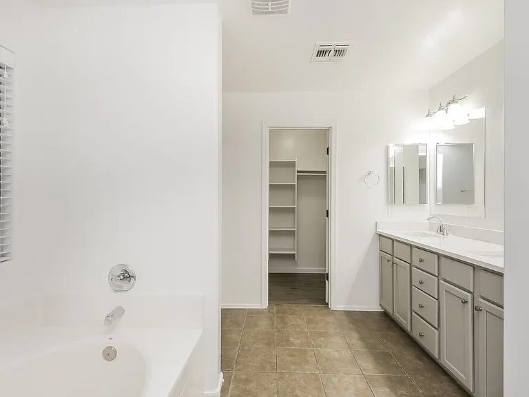 3869 E Claxton Ave — Photo 12
