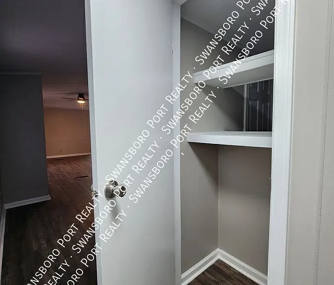 110 Poston Dr — Photo 21