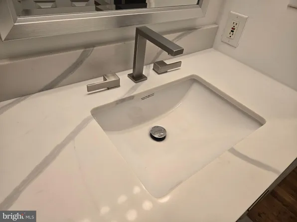 1101 Saint Paul St Unit 302, Baltimore, MD 21202