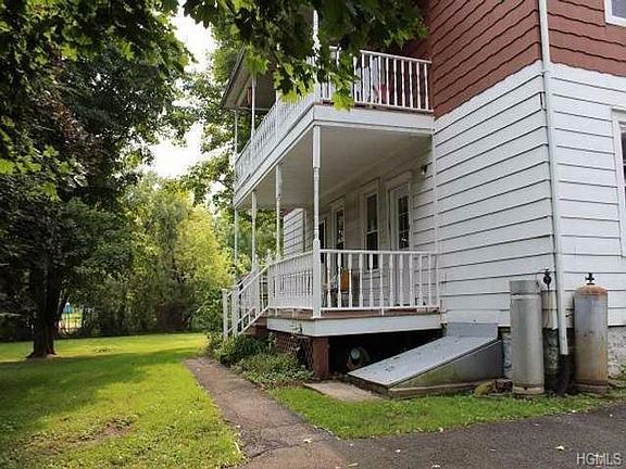 4th image of 124 Huguenot St APT 101