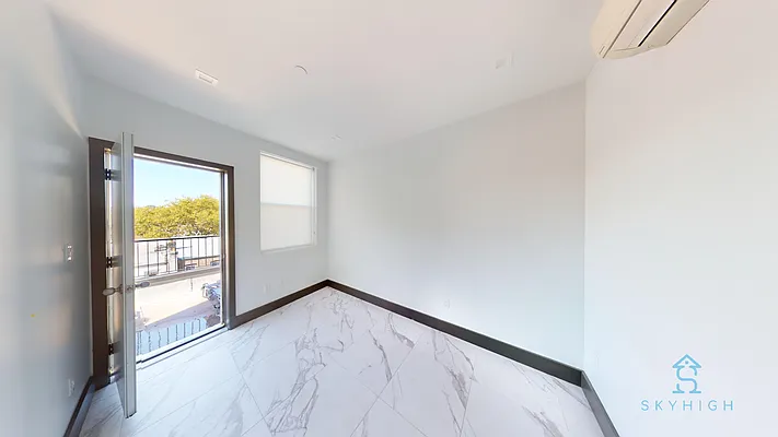 Rented by Skyhigh Realty NYC LLC | media 7