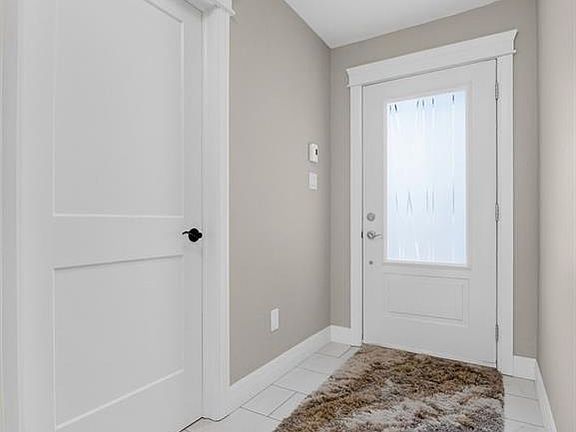 3rd image of 24 Rosenburg St