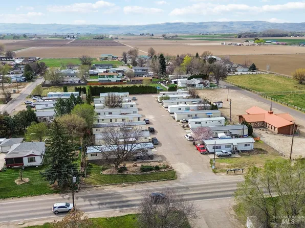 615 W Idaho Ave, Homedale, ID 83628