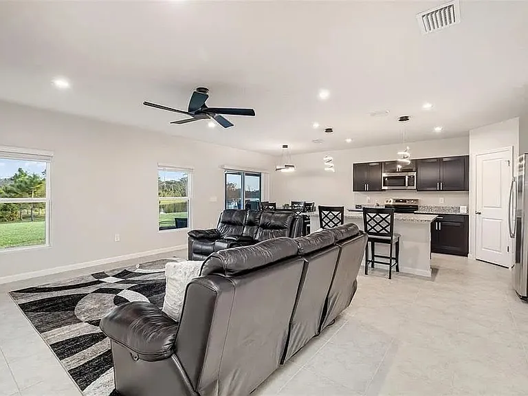 619 172nd Ct E — Photo 18