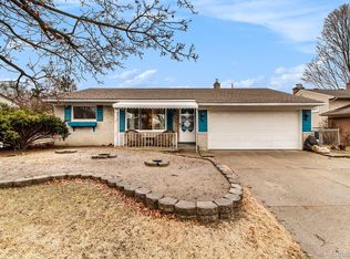 33701 Yuma St, Westland, MI 48185