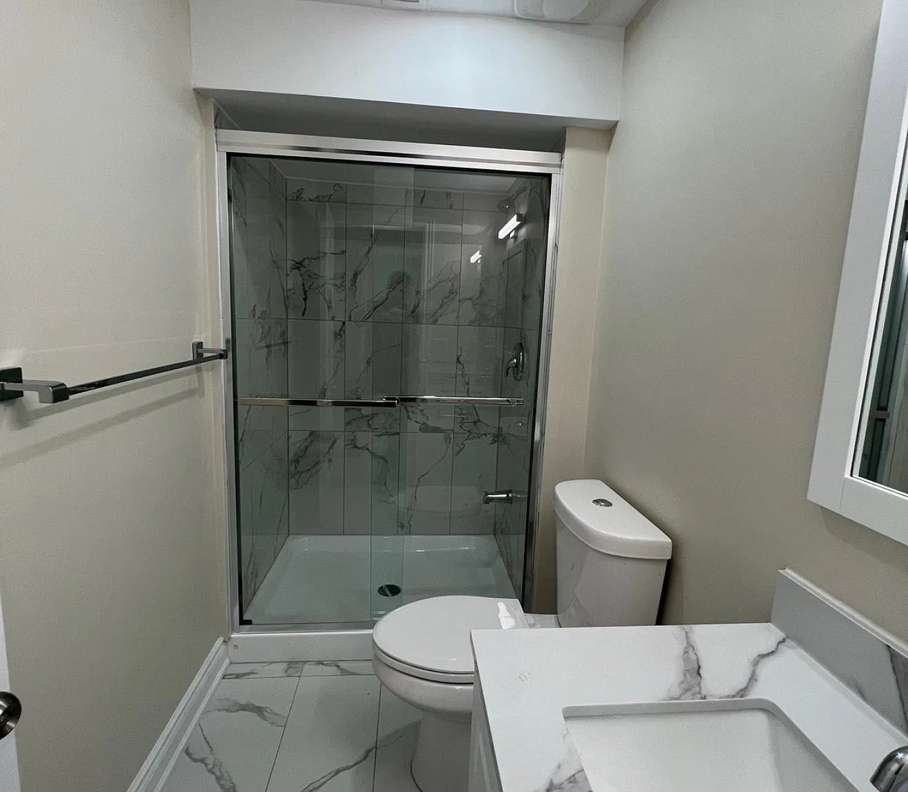 2 bed, $1,800 — Photo 2