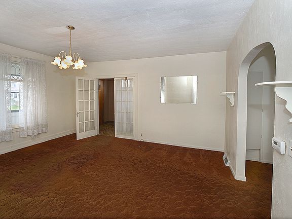 3rd image of 1308 W Lafayette St
