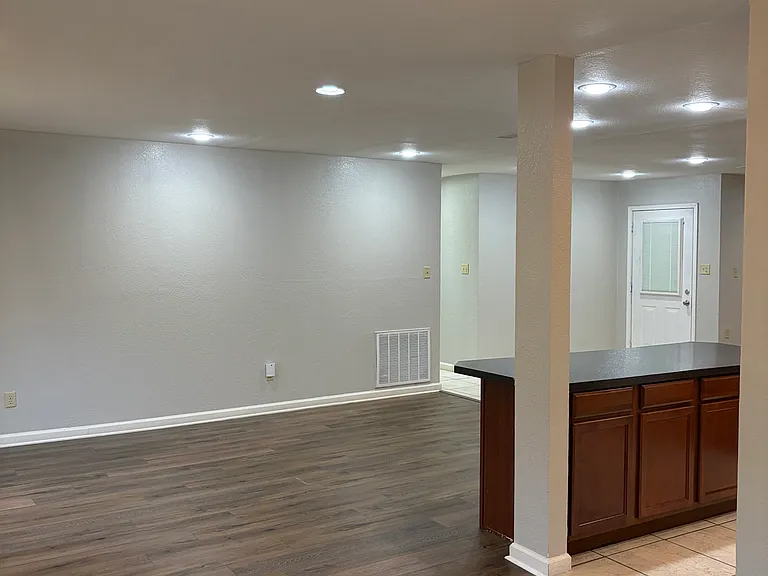 5 Raleigh Ln — Photo 12