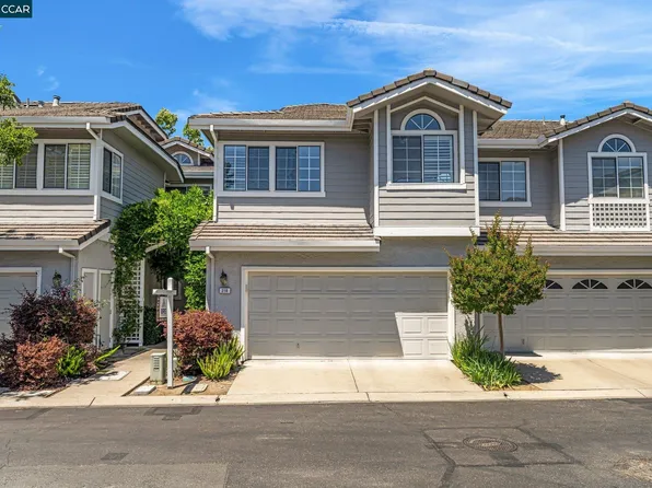 218 Country Meadows Ln, Danville, CA 94506