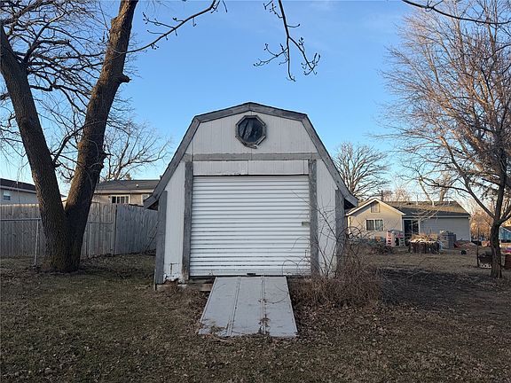 5th image of 401 Main St NW