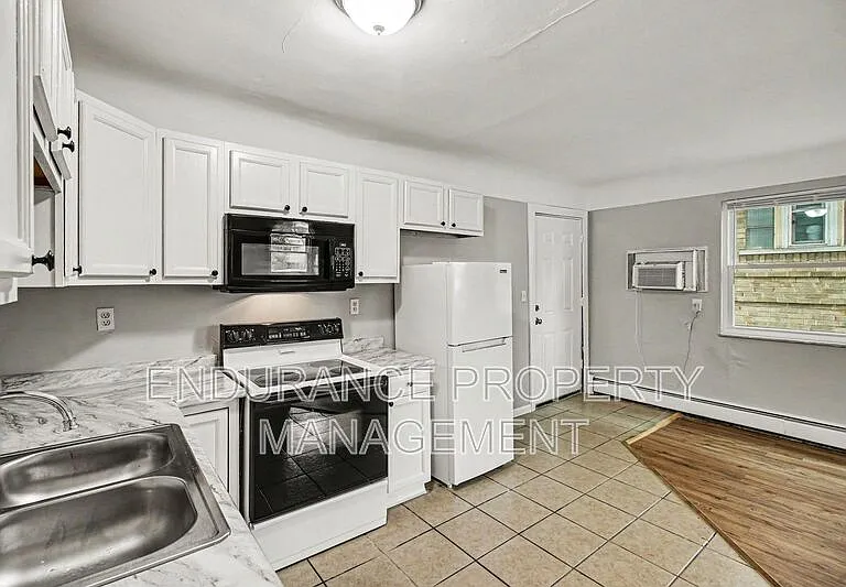 1932 Truitt Ave #1 — Photo 11
