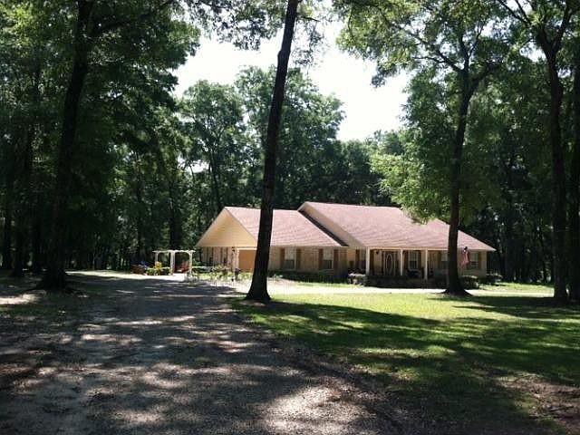 1st image of 379 NW Dogwood Ter