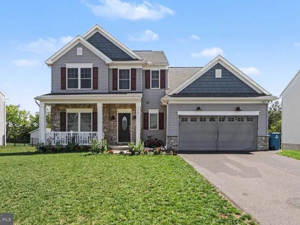 112 S Mountain Dr, Carlisle, PA 17013