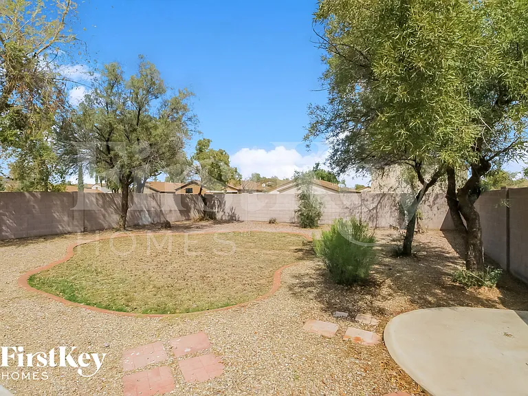 1232 E Omega Dr — Photo 18
