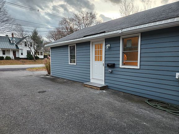 Front Apartment