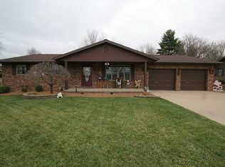 1514 Gregory Ln, Jasper, IN 47546