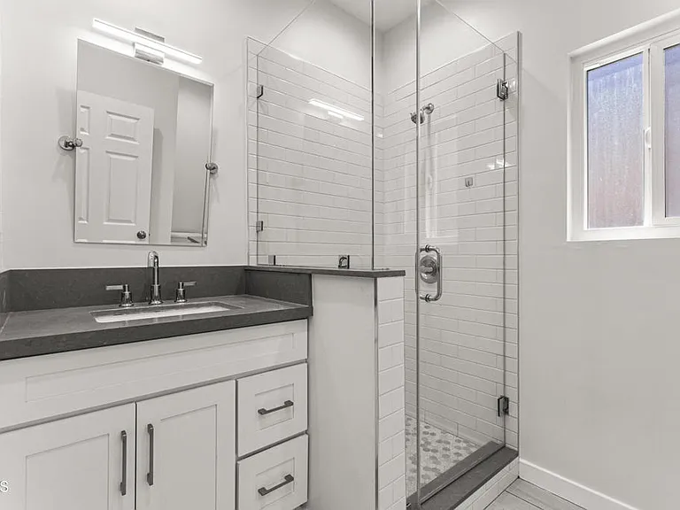 4606 Greenwood Pl — Photo 8