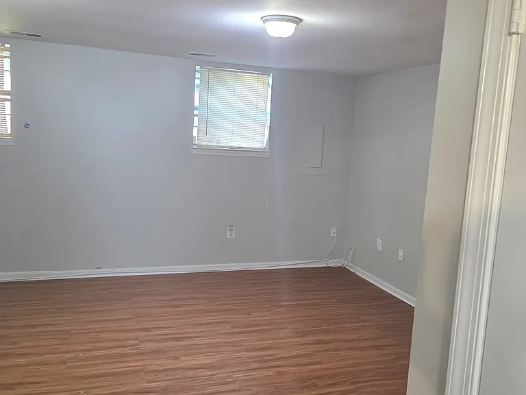 4686 Joanna Ct — Photo 36