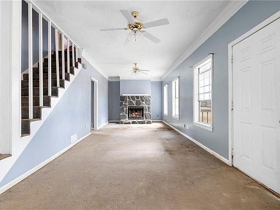 3rd image of 391 Pleasant Hill Rd NW