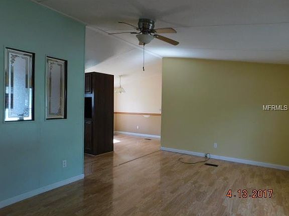 3rd image of 218 2nd St