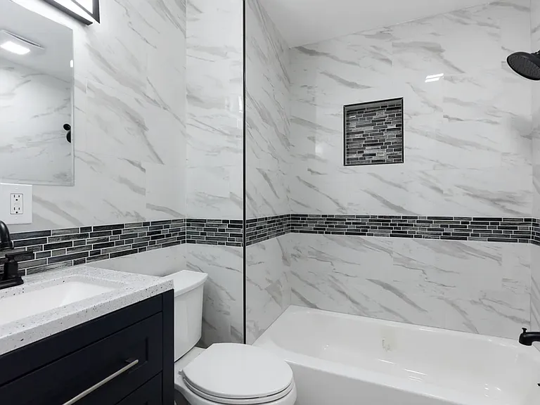 1031 Birch Ave — Photo 9