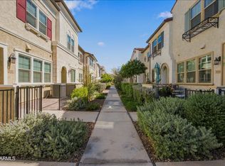 1821 E BERNIE Lane #104, Gilbert, AZ 85295