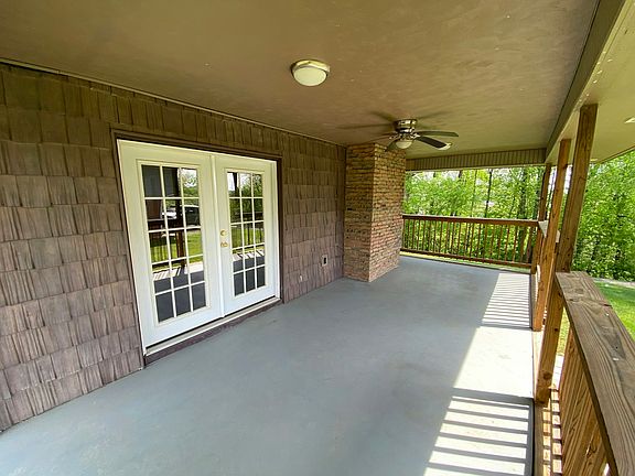 4th image of 166 N Oakview Dr